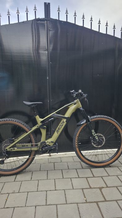 Bicicletă electrică carbon full suspension L