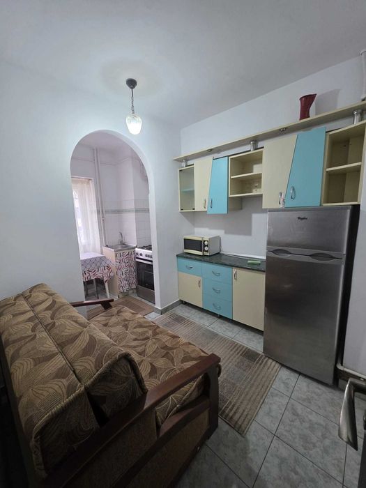 Inchiriez apartament 2 camere Nicolina - CUG