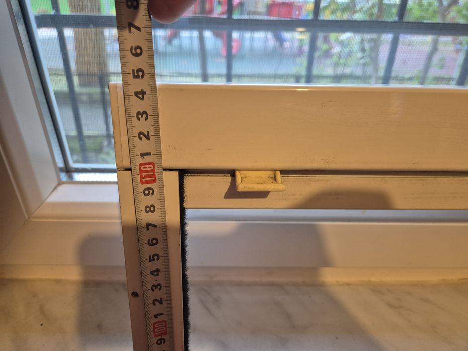 Plasa Insecte Rulou  din Aluminiu 114.5x76.5  sunt 3 buc citiți detali