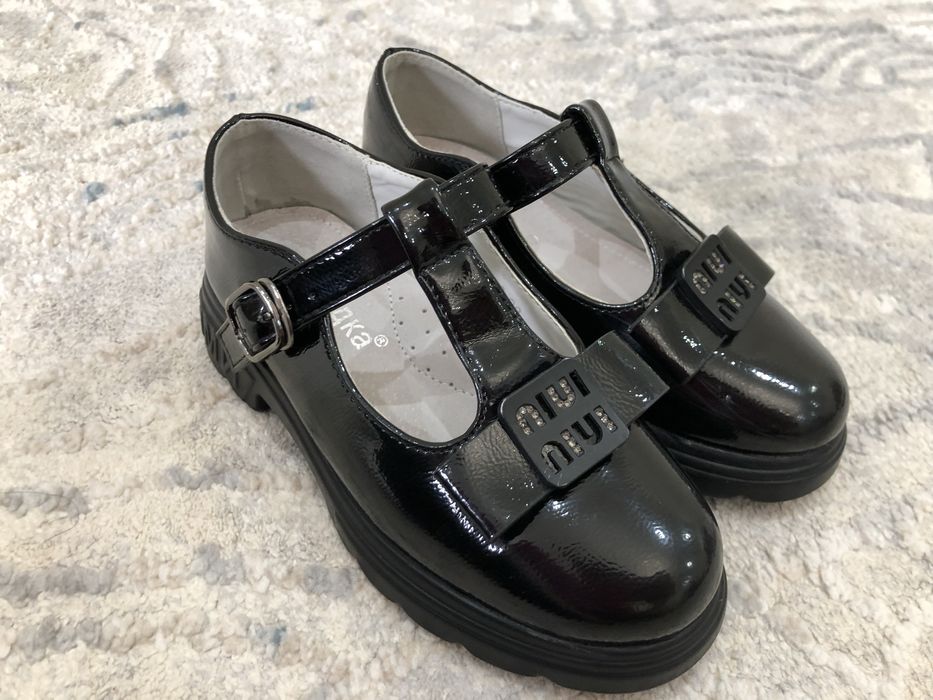 Срочно обувь на девочку