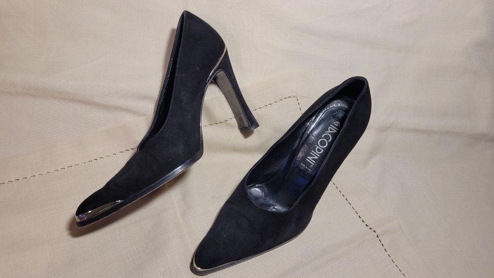 Туфельки на высоком каблуке