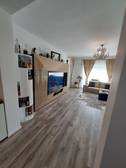 Propietar- vand casa platou gavana
