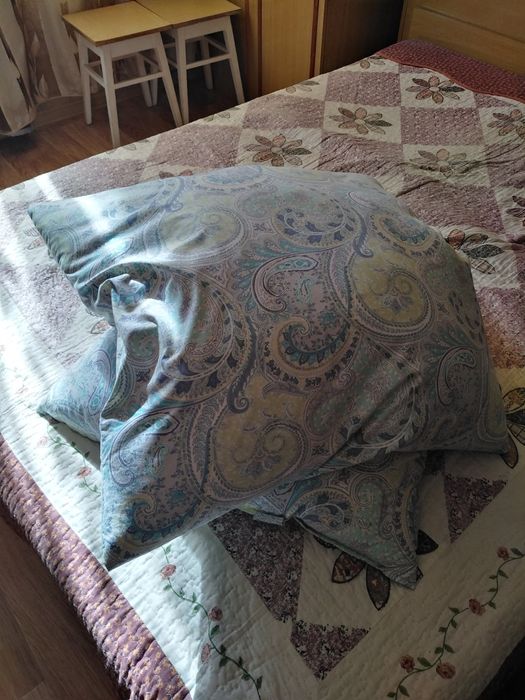 Продам подушки перовые