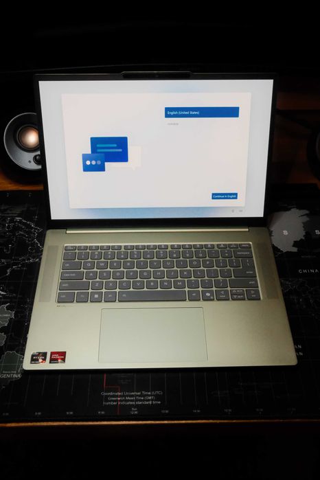 Laptop Lenovo IdeaPad Slim 5 + Accesorii