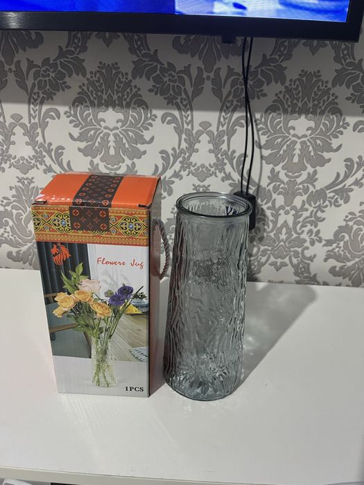 Продам вазу для цветов