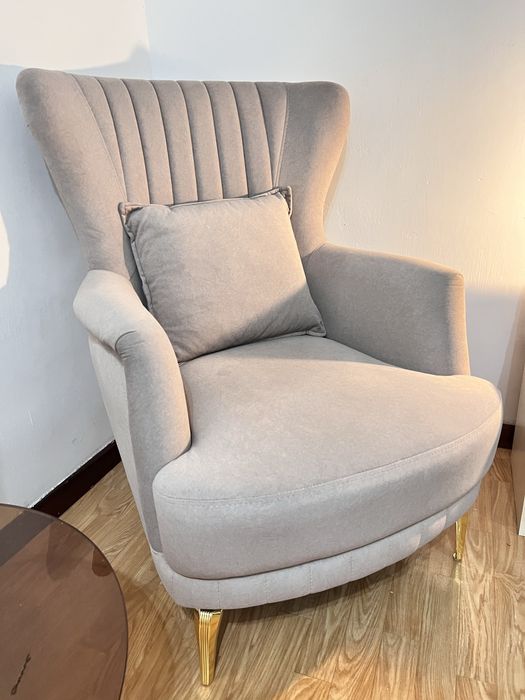 Новый диван с креслом