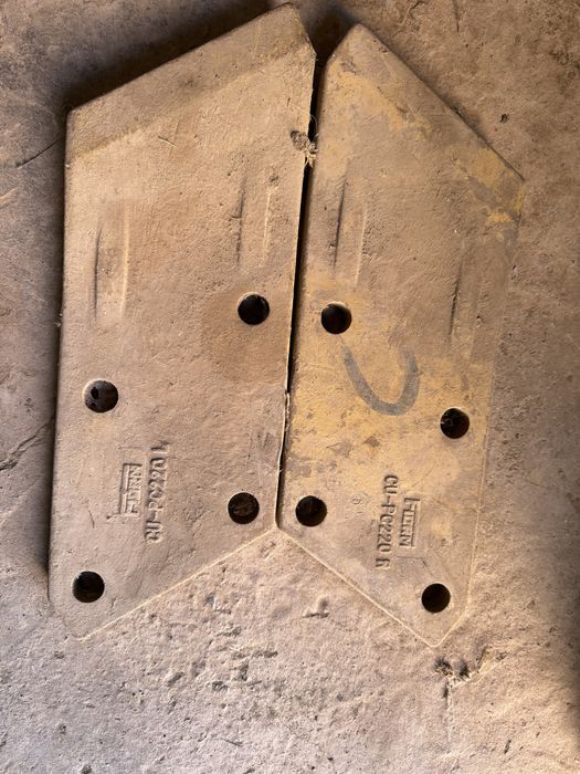 Коматсу 220 экскуатырға арналған