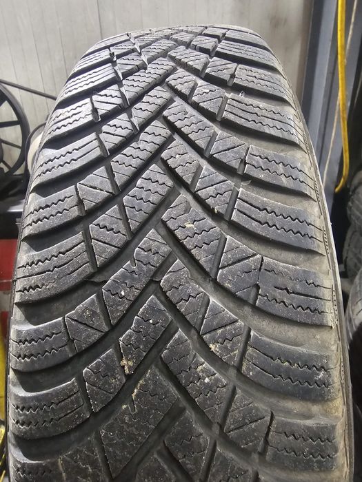 Set iarnă Logan 3 – jante oțel + Hankook 185/65 R15