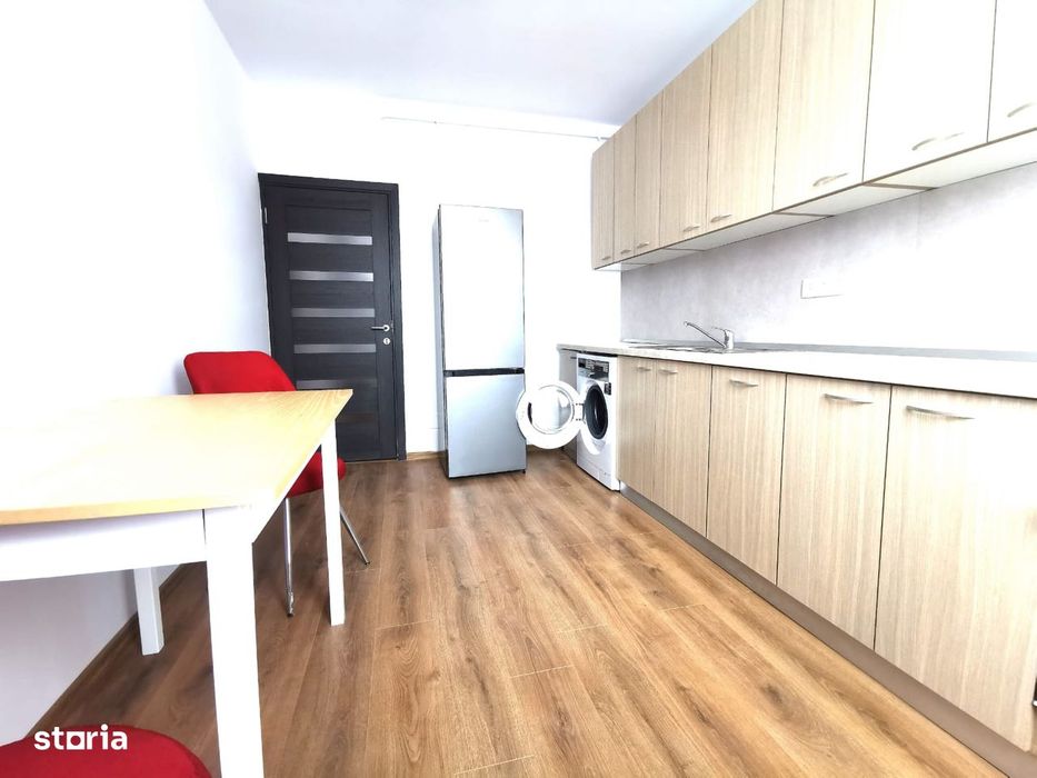 Ap 2 cam bloc nou+ PARCARE privata zona Manastur