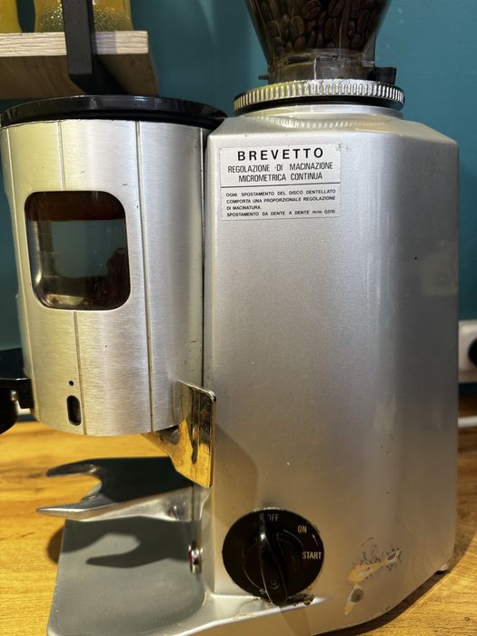 Профессиональная кофемолка Mazzer