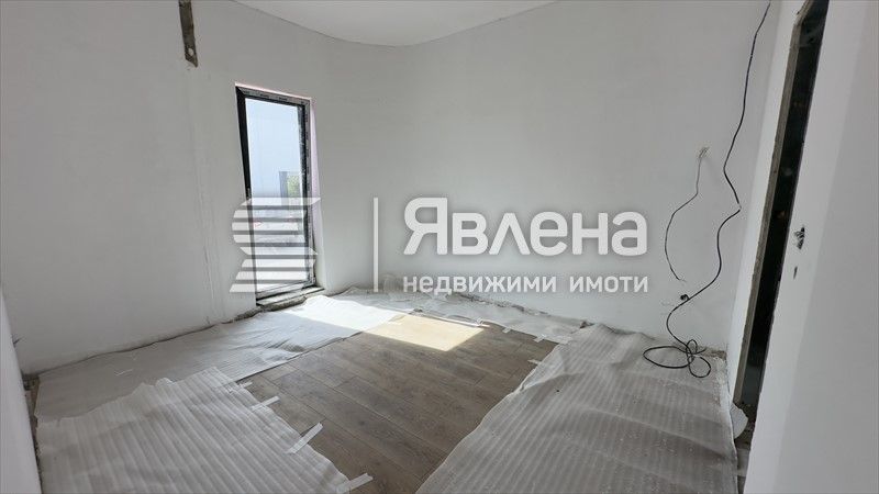 Продава се Тристаен апартамент в Варна, м-т Траката - 117 кв.м за 1949 €/кв.м - Снимка #6