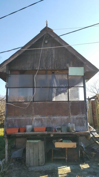 Преместваемо метално бунгало