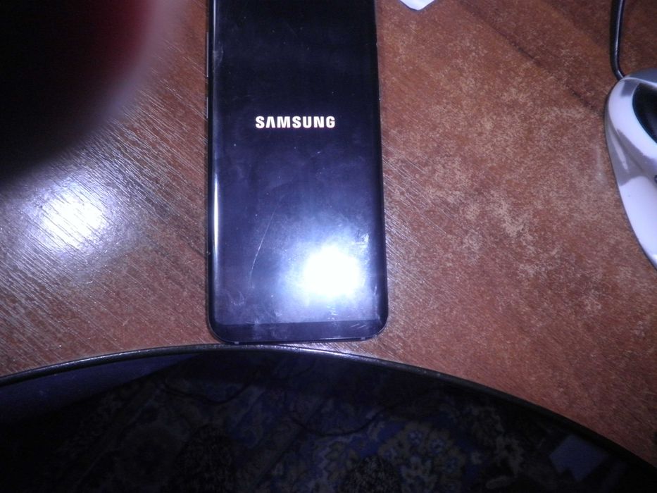 продам телефон s8 плюс