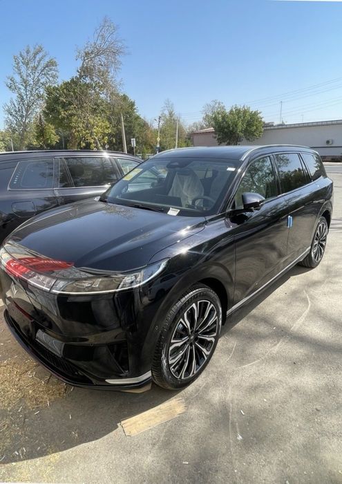 Donfeng 008 restayling 

В наличии 

нархи: 31900$

Оқга қора