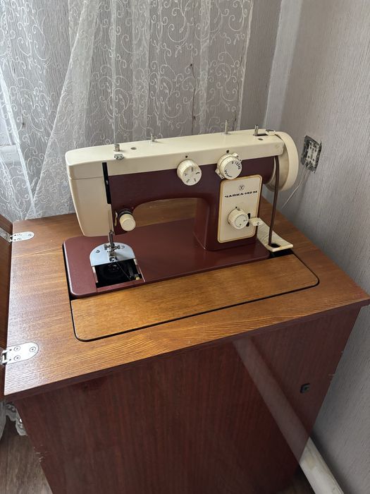 Продам Швейную маштнку