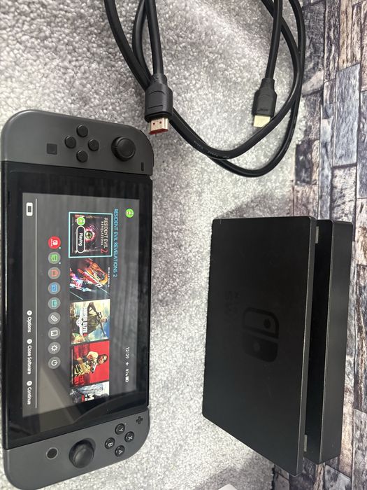 Nintendo Switch Modat - 128 + accesorii.