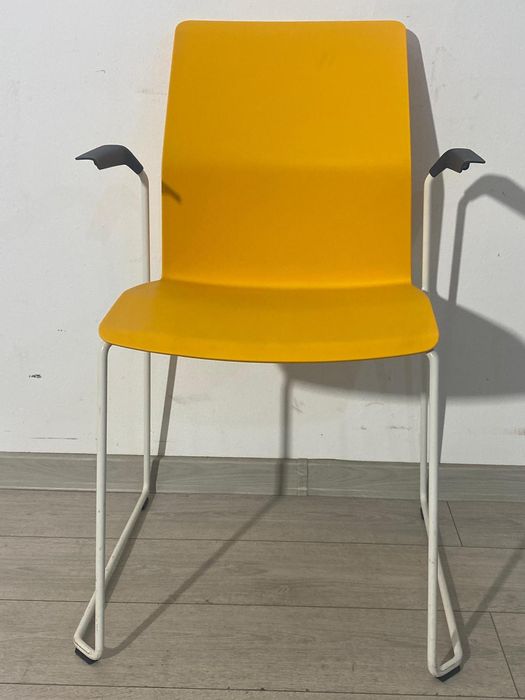 11 Buc. Scaun tip Scoică Sală de Mese