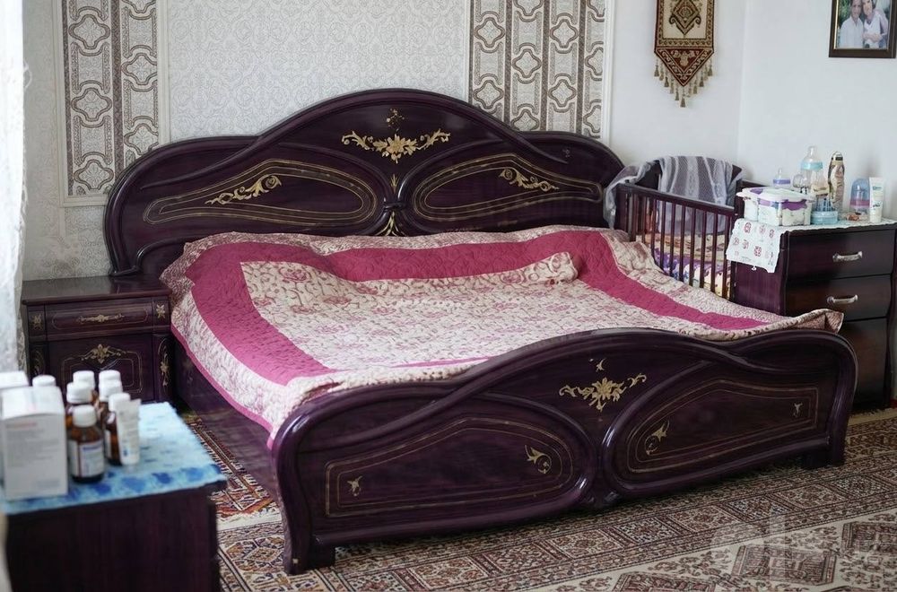 Двухспальная кровать продаётся