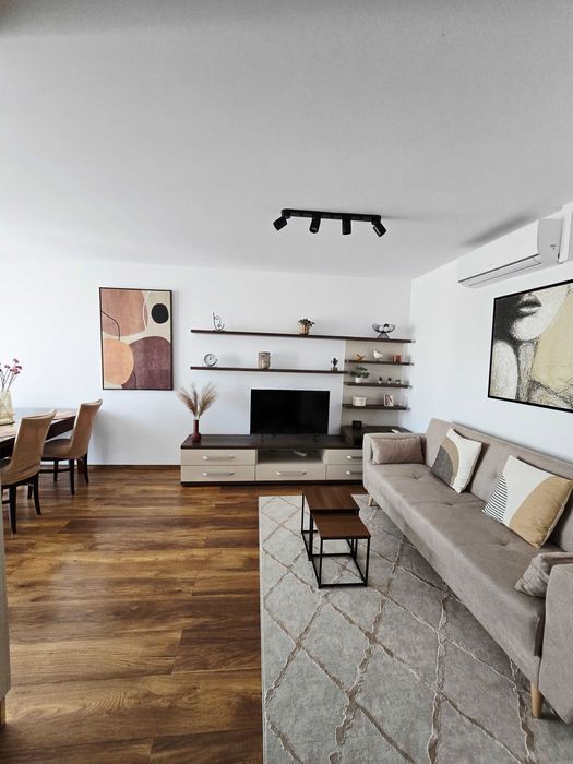 Apartament 3 camere mobilat, 2 bai, 3 unitati AC+parcare, 5 min Coresi