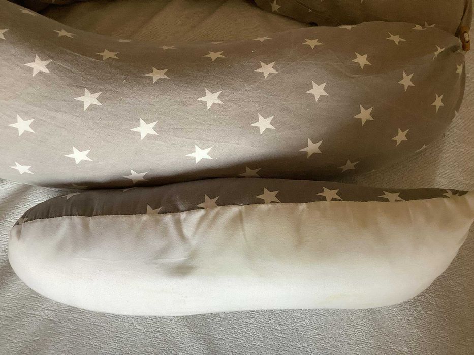 възглавница за кърмене тип "гнездо"