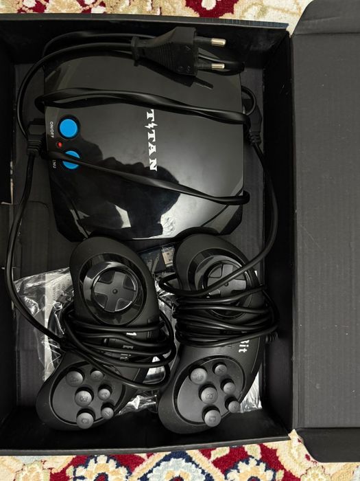 Приставка Sega-titan (555игр)