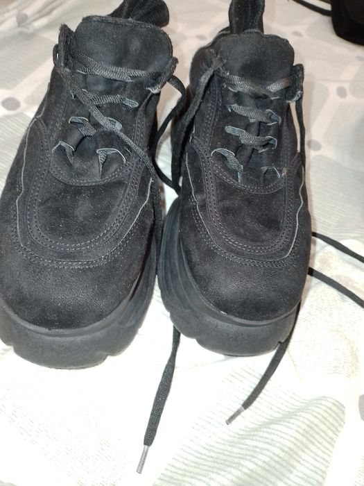 Кроссовки на высокой платформе