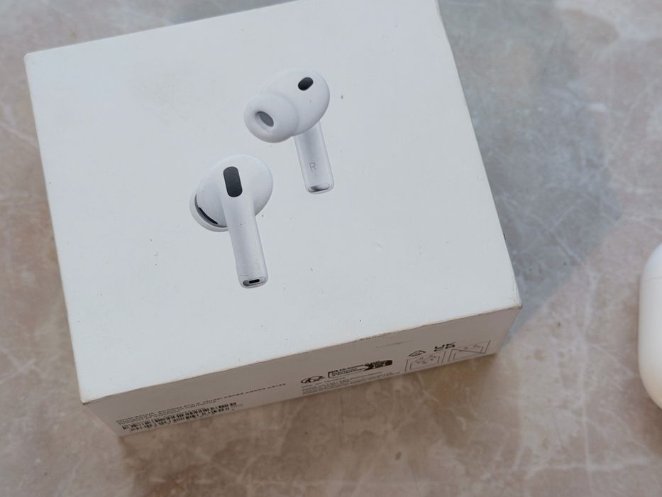 Airpods Pro 3 2025 Cracaoani • OLX.ro