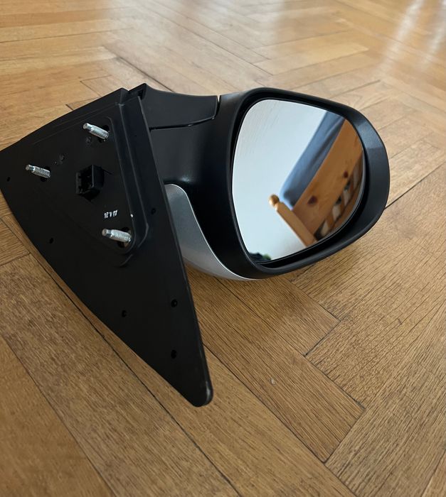 Странично ляво огледало за Хюндай И30