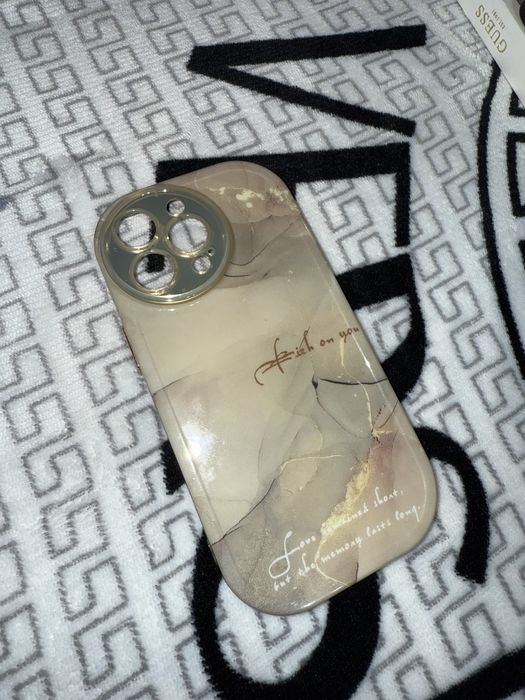 Продам чехлы на IPhone