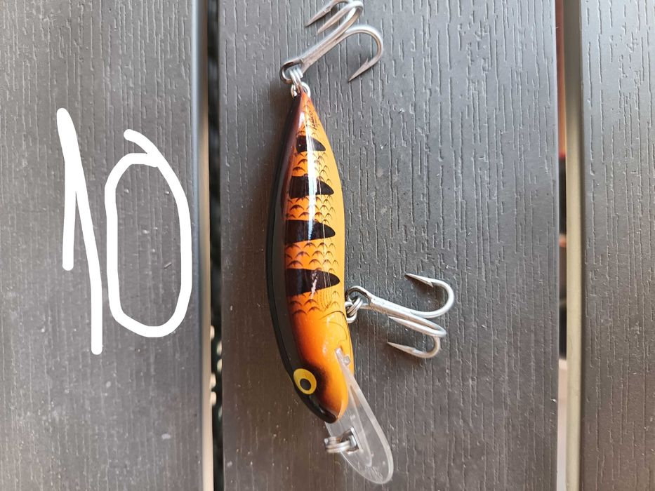 Комплект Воблери за бяла риба и сом-може и поотделно