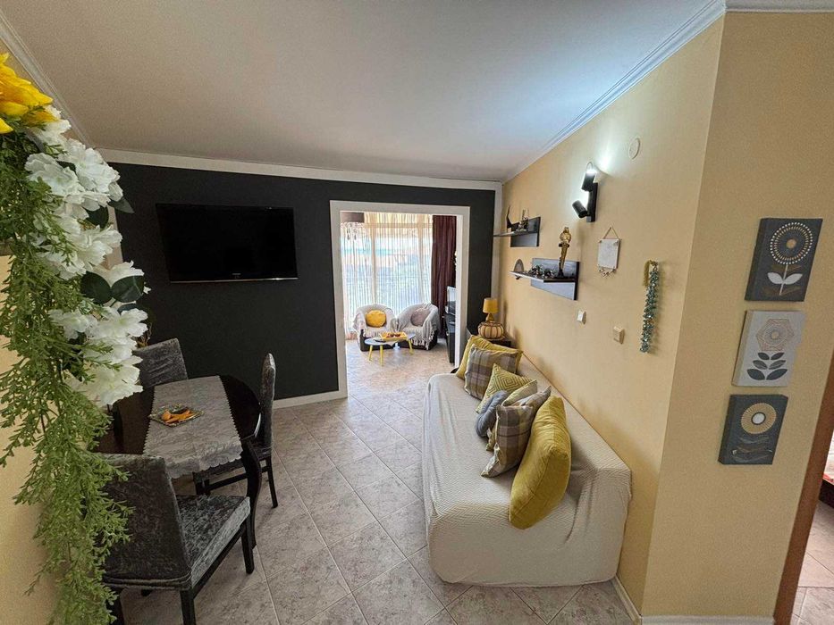 Тристаен апартамент Свети Влас