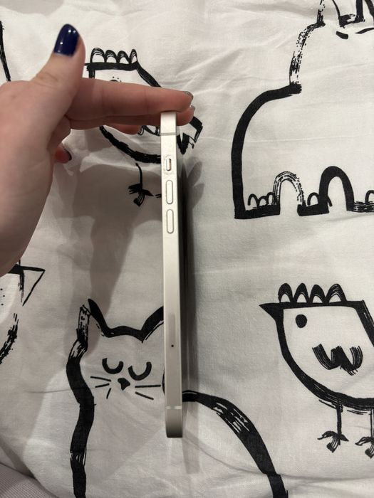 iPhone 14 plus, бял