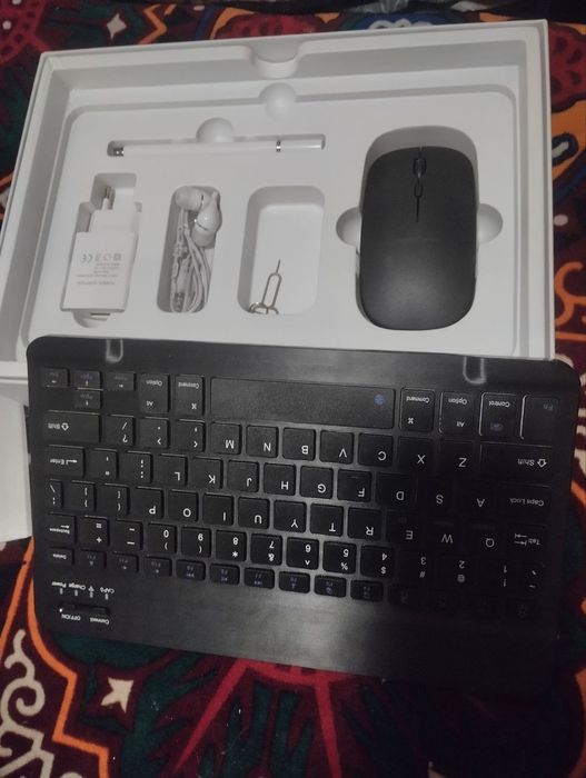 17 max Flanshet sotiladi 700000