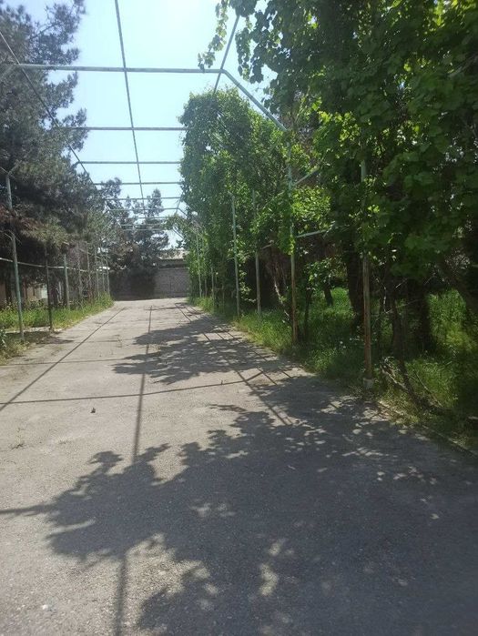 ХХХ продаётся склад  2,3 гектар 1,5 км от Food city