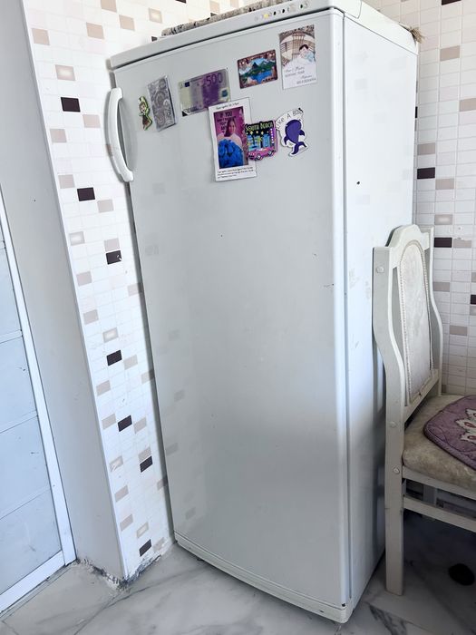 Продам морозильник