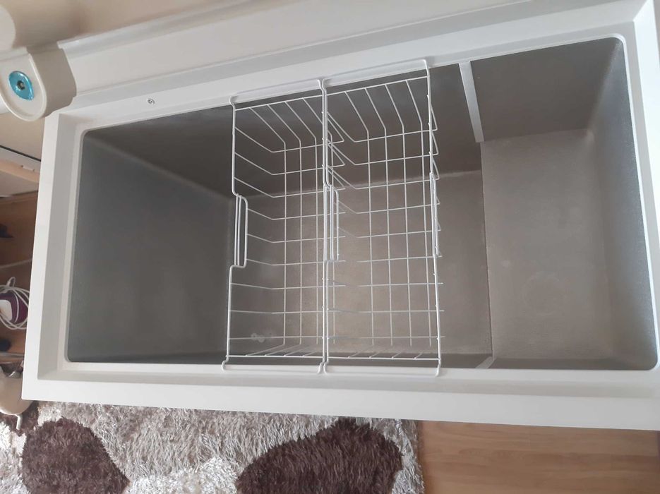 Ladă frigorifică Gorenje FH401CW 384L – CA NOUĂ