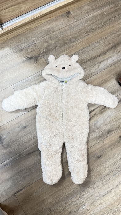 Космонавти (3-6м) и спални чували (0-6м)