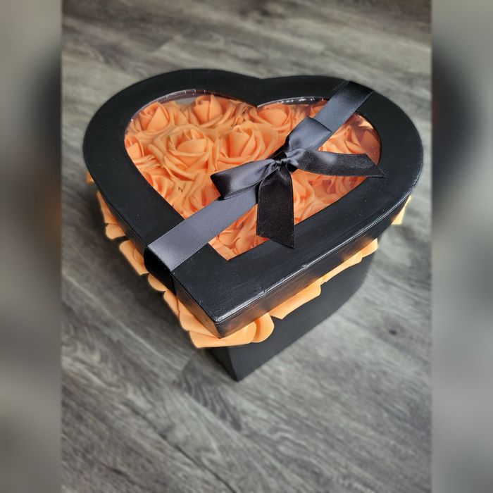 Кутии с вечни рози. Подарък за рожден ден, 8-ми март, юбилей, бал!