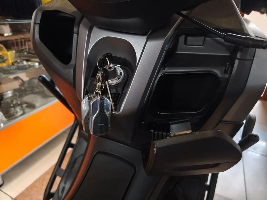 Скутер Hammer Maxi 200 см3