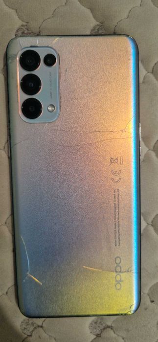 Oppo Reno 5 телефон