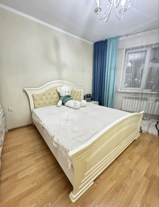 Спальный гарнитур б/у