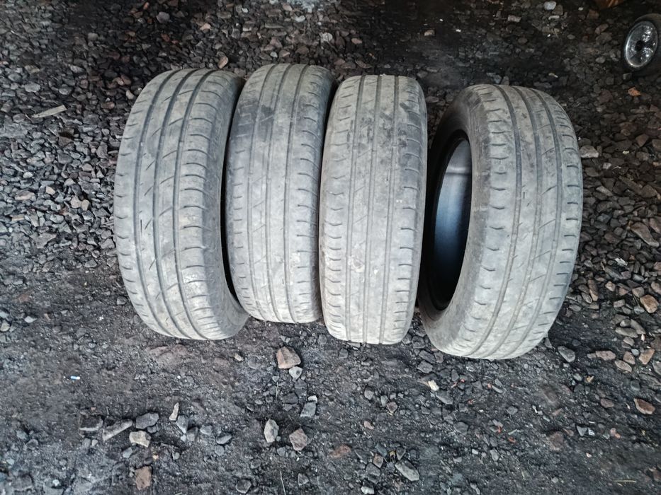 Продам комплект шин на R14