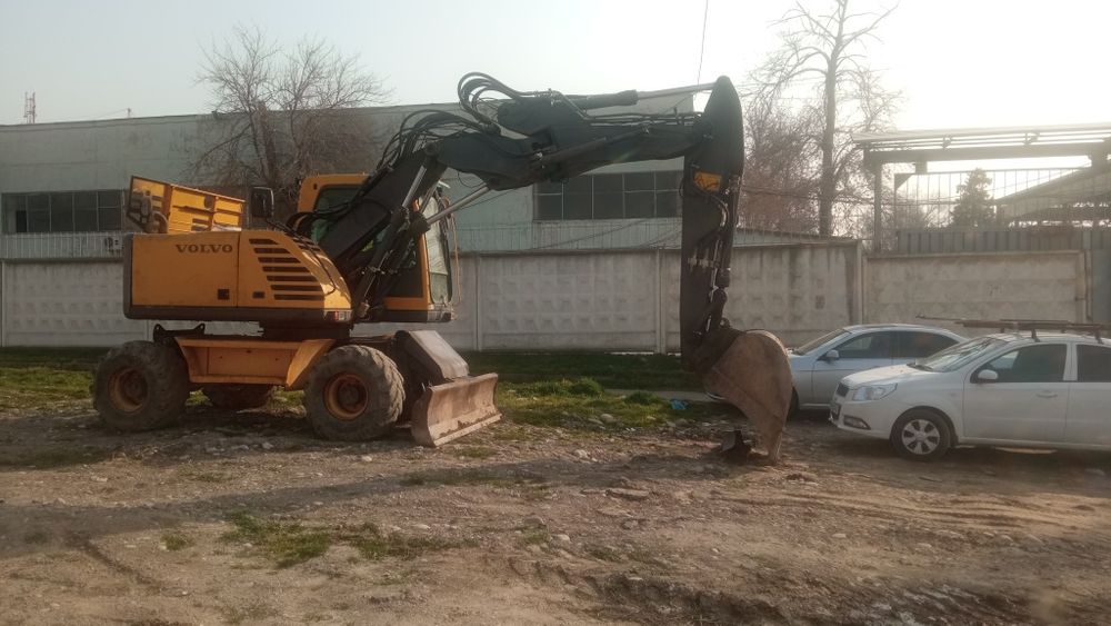 Сдаётся в аренду 140 volvo екскаватор. Ekskavator xizmati. Usluga eksk