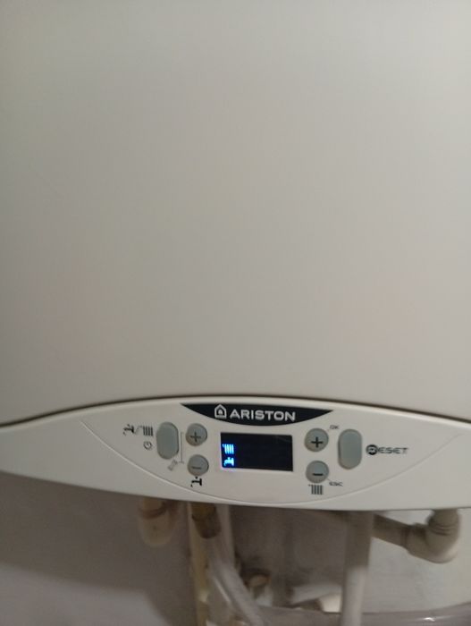 Vand centrala ariston