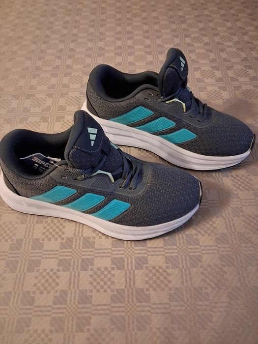 Нови маратонки adidas