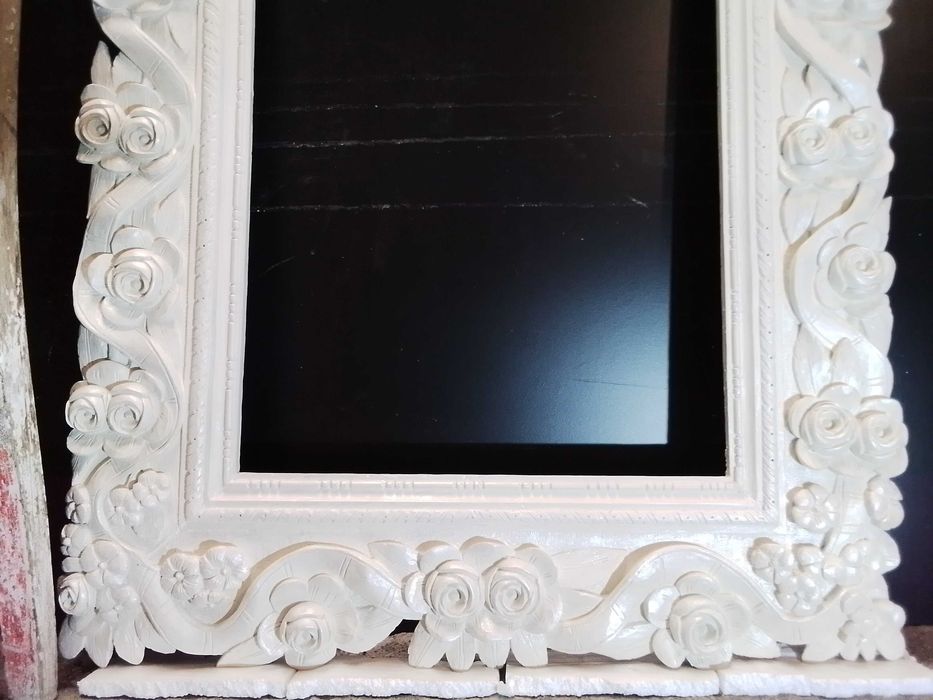 Rama cu trandafiri - 106cm / 71cm