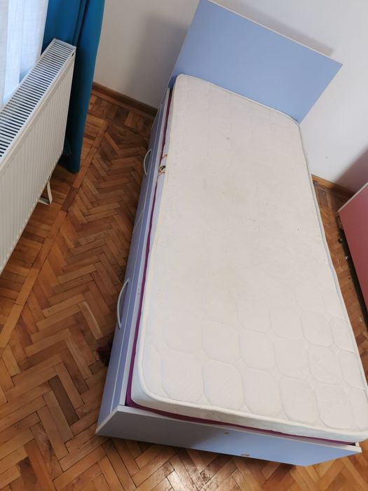 Vând dormitor copii(fata și băiat)