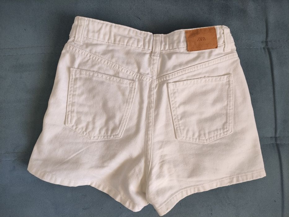 Къси панталонки "Зара" имитиращи пола