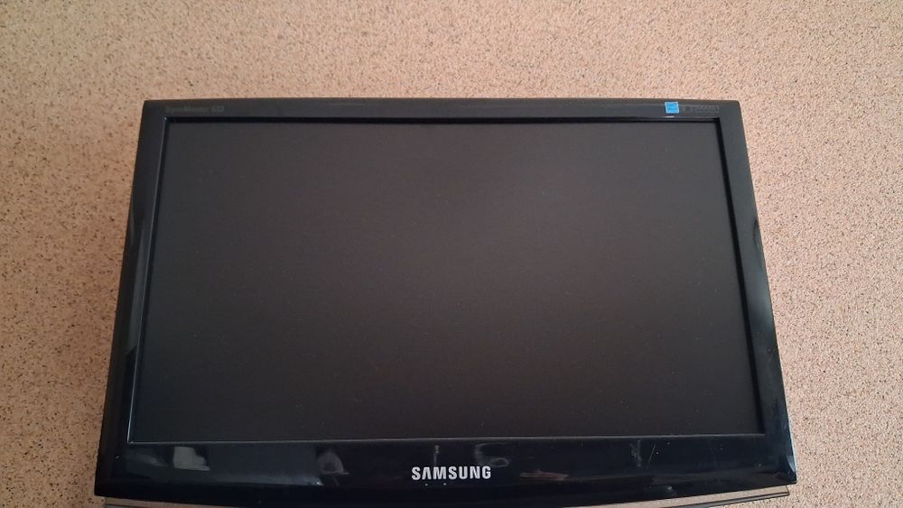 Продам два монитора