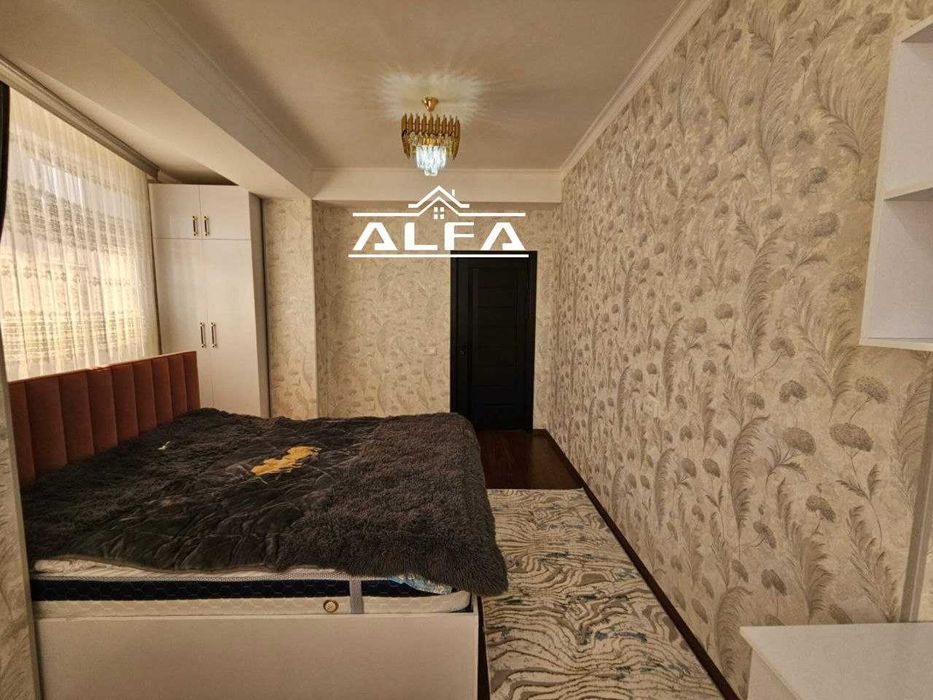 kvartira uy xonadon sotiladi 3 xonali qilingan 95m² 8-qavat.